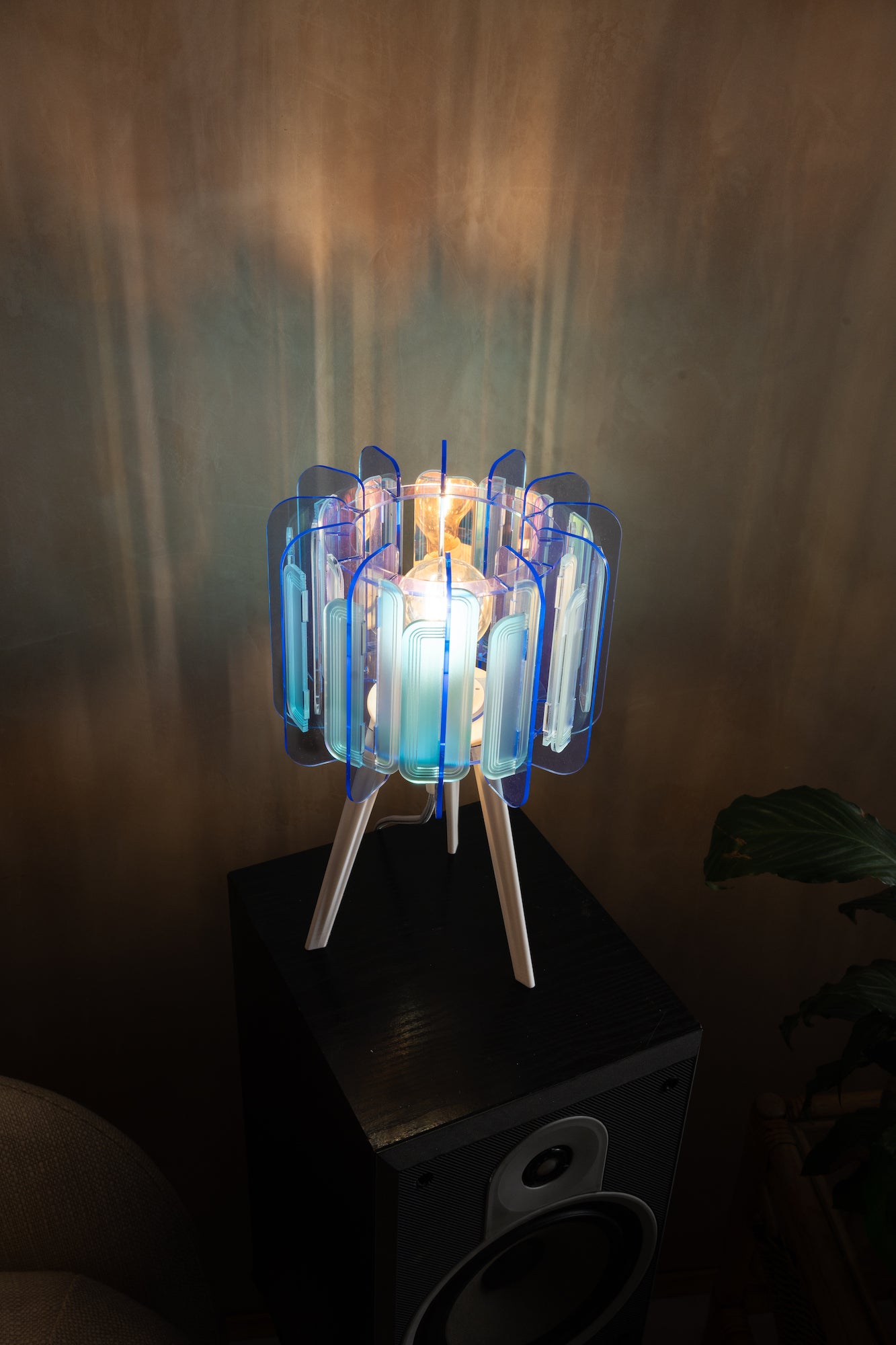 Mini Poppy - Arctic Blue and Frosted Iridescent