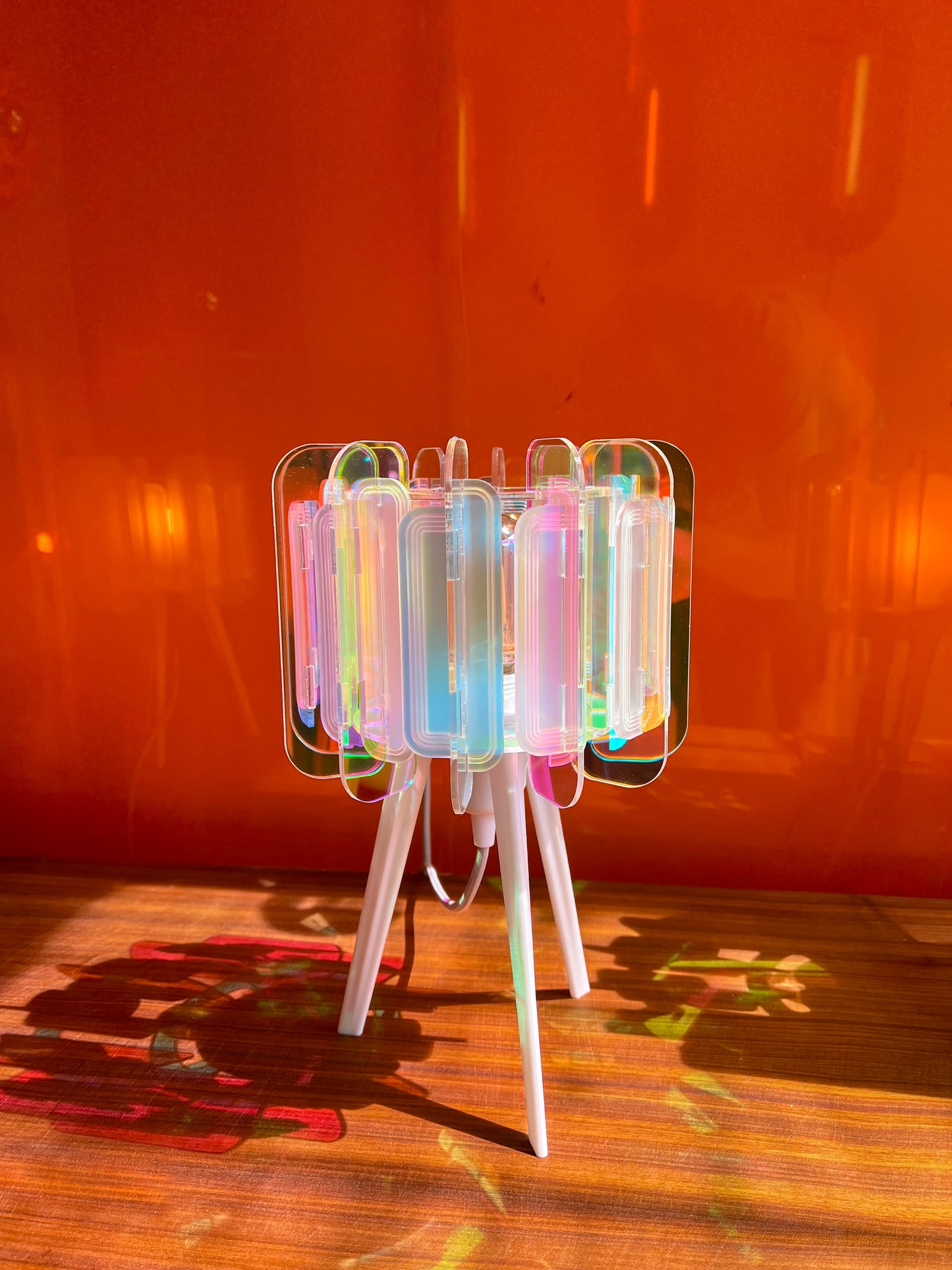 Mini Poppy Table Lamp - Iridescent